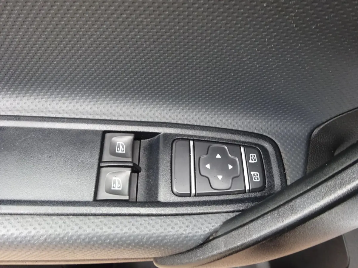 110 CDI L1 MBUX 2 x SCHUIFDEUR CRUISE PDC CAMERA NAVI