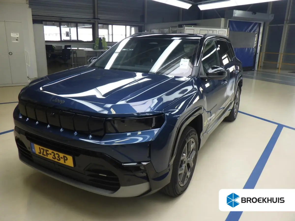 1.2 e-Hybrid First Edition | Tot 8 Jaar Garantie | Panoramadak | Elektrische Stoelverstelling | Elektrische Achterklep | Keyless | Camera | Stoel & Stuurverwarming |