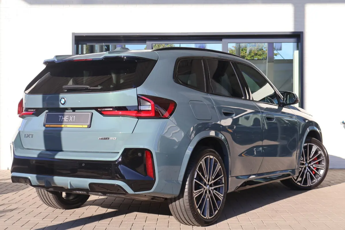 eDrive20 67 kWh | M Sport Pro | Innovation Pack | Comfort Pack | Travel Pack | Harman Kardon | Panoramdak | Trekhaak