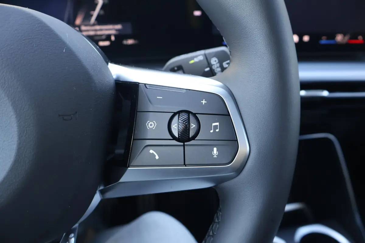 eDrive20 67 kWh | SOH 100% | M Sport Pro | Innovation Pack | Comfort Pack | Travel Pack | Harman Kardon | Panoramdak | Trekhaak