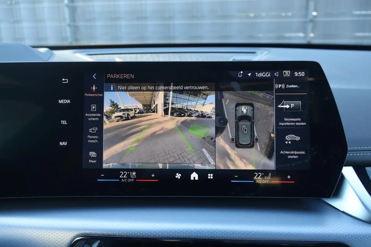 eDrive20 67 kWh | SOH 100% | M Sport Pro | Innovation Pack | Comfort Pack | Travel Pack | Harman Kardon | Panoramdak | Trekhaak