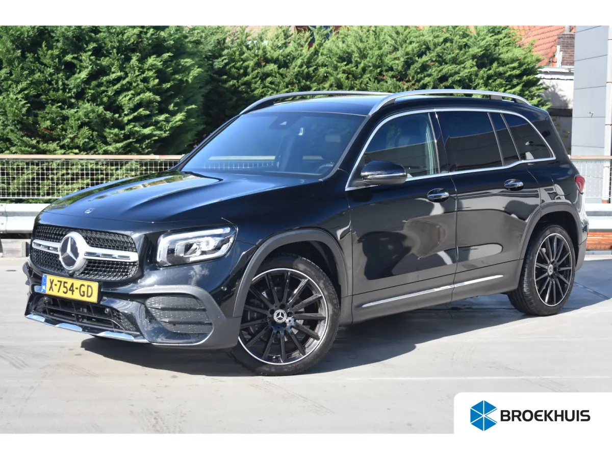 180 AMG Line 7p | AMG Styling | Adaptief demping systeem | Dode-hoek detectie | Elektrisch schuif-kanteldak | Achteruitrijcamera | 7Persoons | Eerste eigenaar