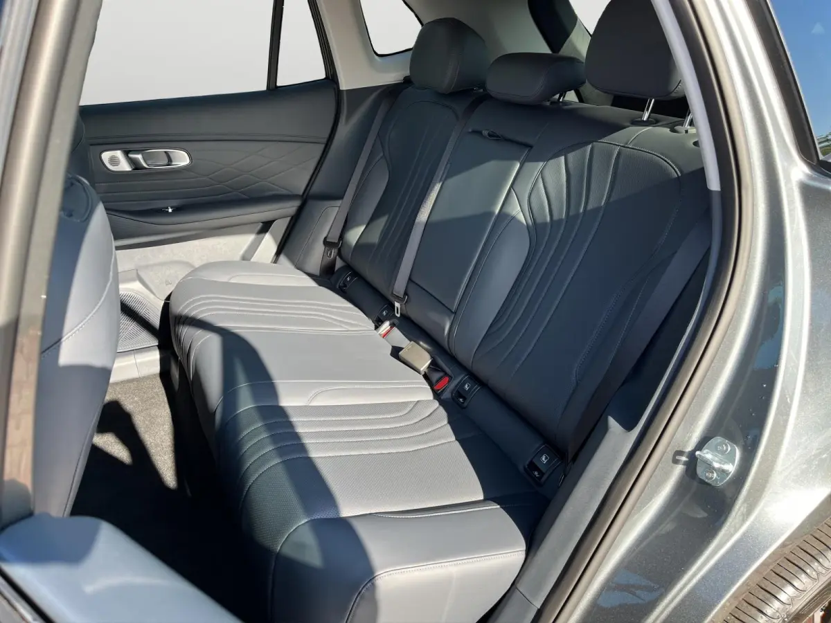 1.5 Max+ | PANO | Elec. klep | Leder | LUXE!! | 8J fabrieksgarantie | PHEV |