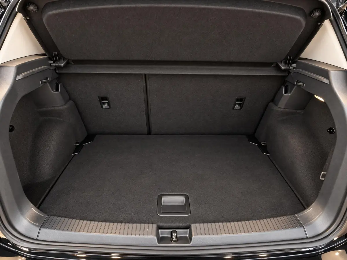 1.0 TSI DSG Active | ACC | Clima | Carplay | BTW