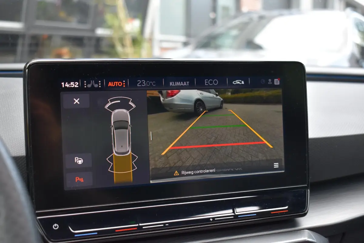 1.4 e-Hybrid VZ Business Pano Keyless Lane Camera