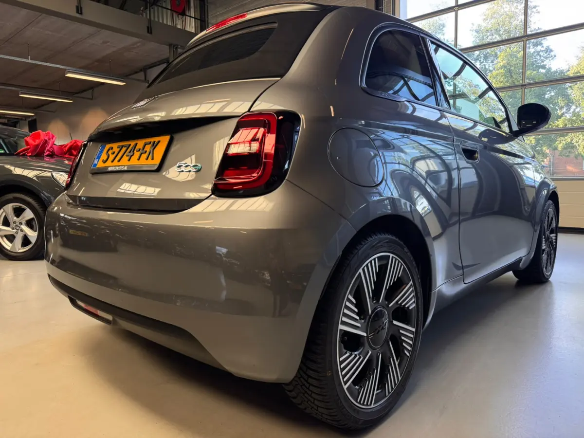 Icon 42 kWh Cruise, Cabrio, Carplay
