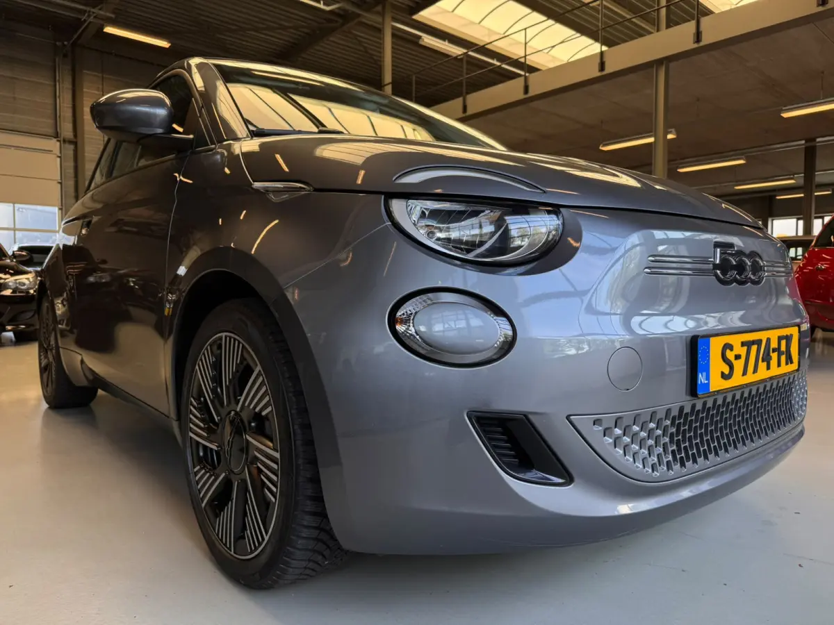 Icon 42 kWh Cruise, Cabrio, Carplay