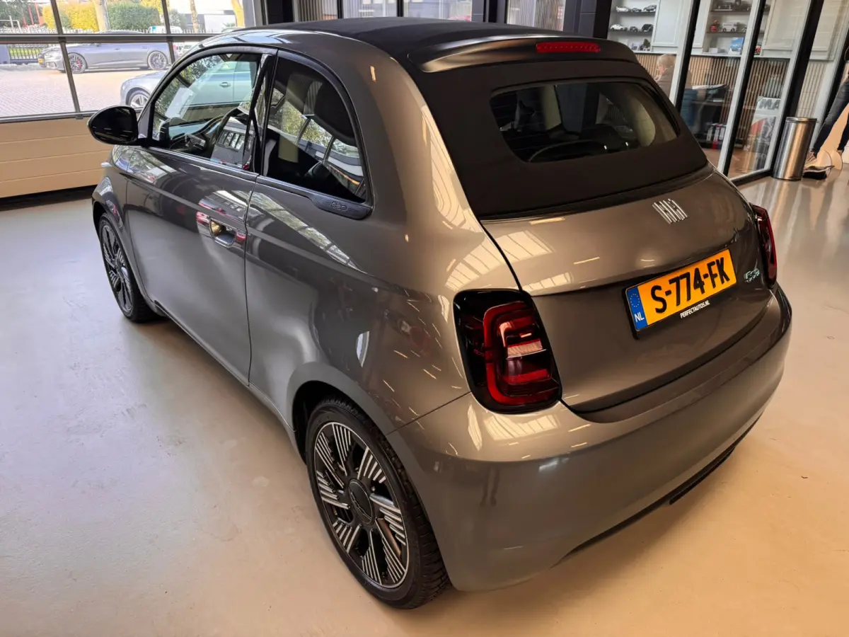 Icon 42 kWh Cruise, Cabrio, Carplay