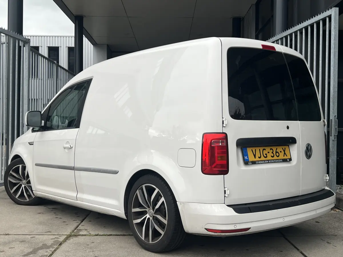 2.0 TDI L1H1 BMT | R | AUTOMAAT | LMV 17'' | PDC | CLIMATE CONTROL | BLUETOOTH