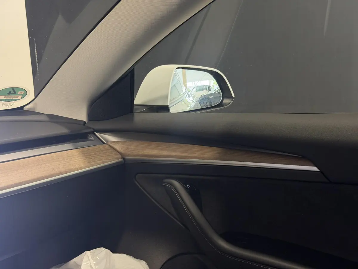 Long Range AWD 75 kWh | SOH 94,9% |
