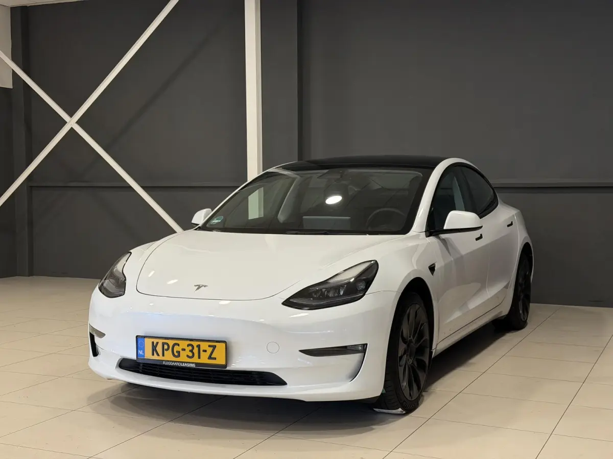 Long Range AWD 75 kWh | SOH 94,9% |