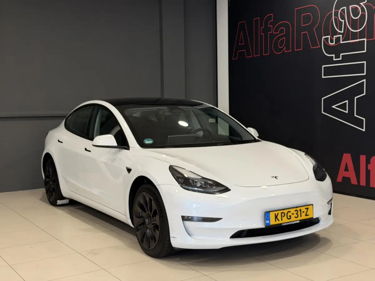 Long Range AWD 75 kWh | SOH 94,9% |