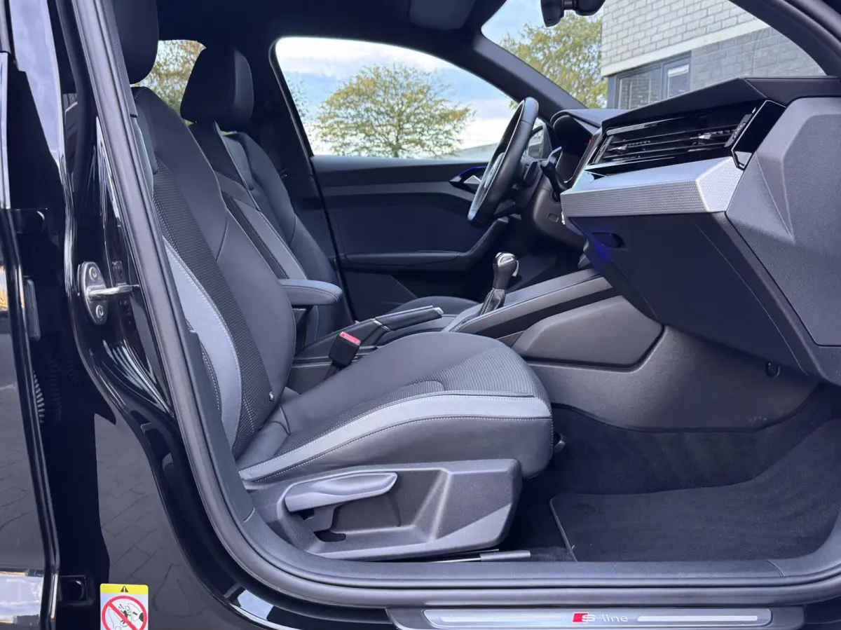 40 TFSI/ S-line/ Sfeerverlichting/ SONOS/ Cruise/ Carplay
