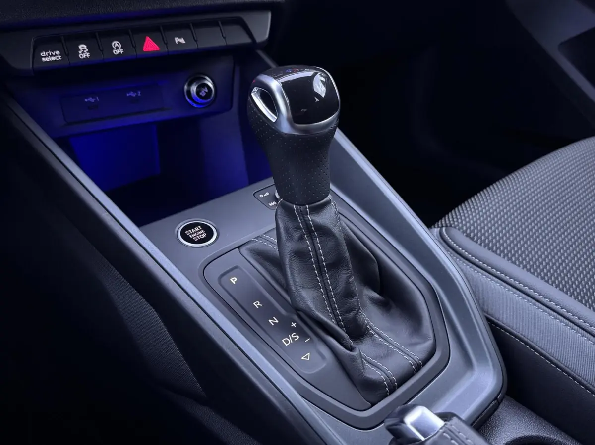 40 TFSI/ S-line/ Sfeerverlichting/ SONOS/ Cruise/ Carplay