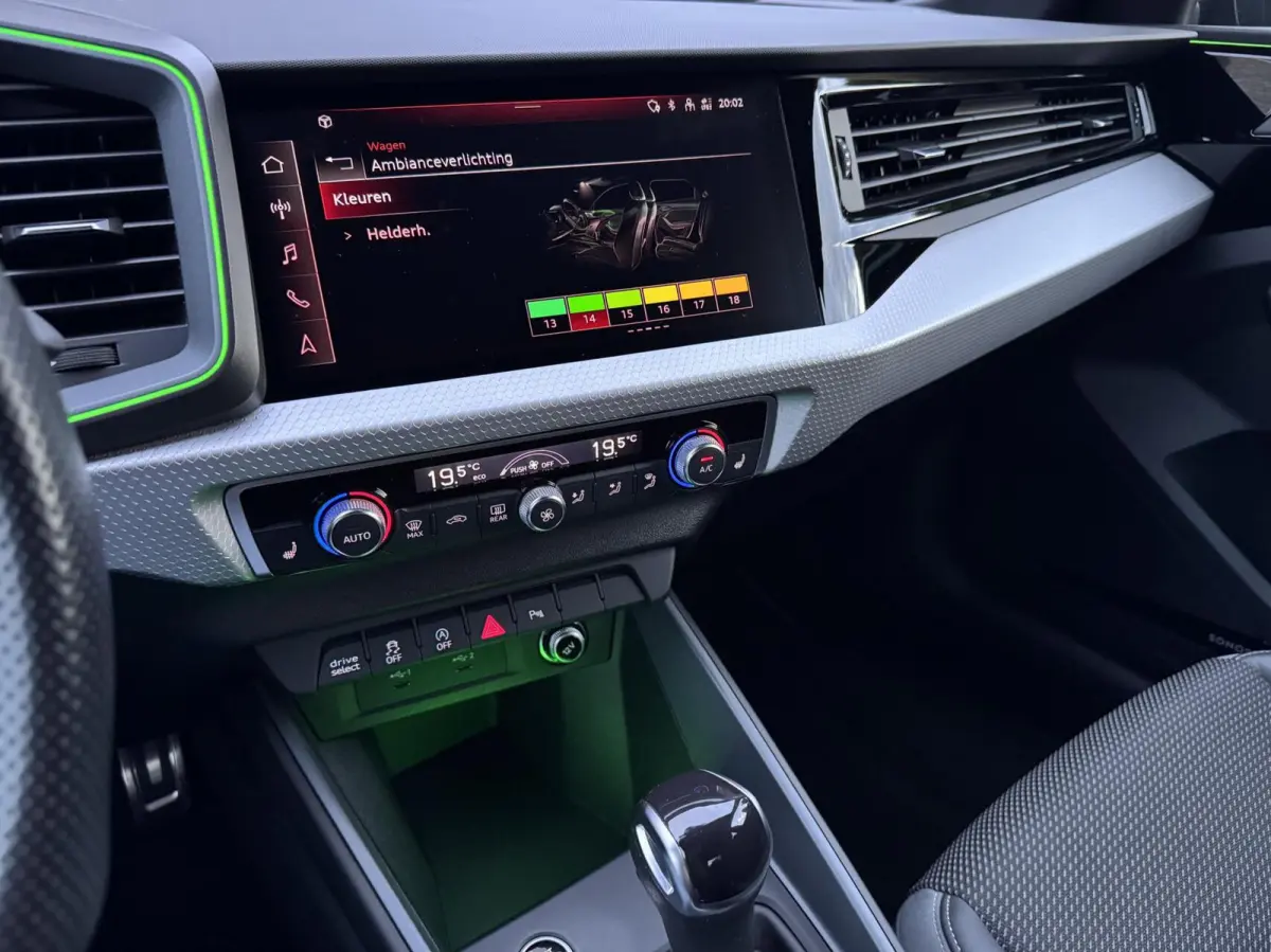 40 TFSI/ S-line/ Sfeerverlichting/ SONOS/ Cruise/ Carplay