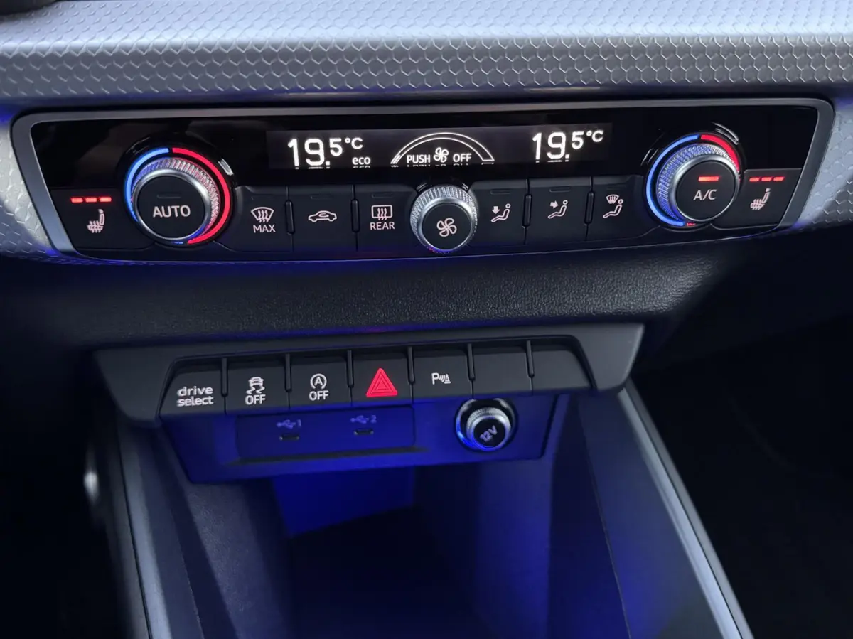 40 TFSI/ S-line/ Sfeerverlichting/ SONOS/ Cruise/ Carplay
