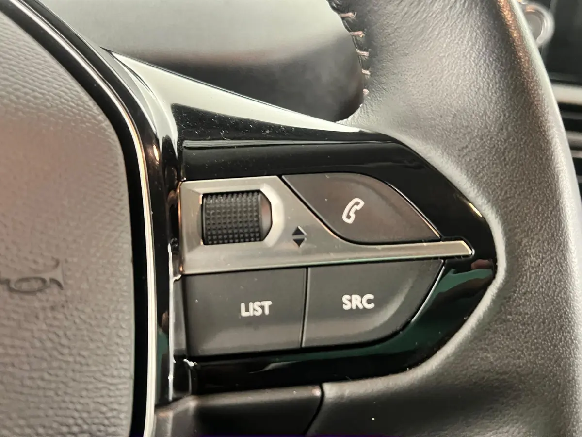 1.5 BlueHDI Premium Navigatie Apple CarPlay Android Auto Camera Parkeerhulp achter Cruise Control Airco