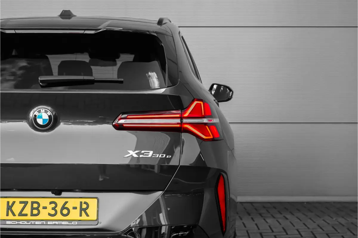 30e xDrive M-Sport 360° Pano H/K Driving Assist Plus HUD