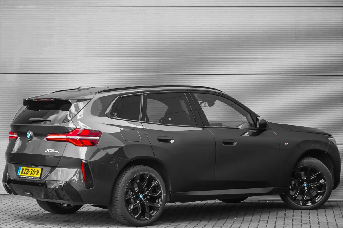 30e xDrive M-Sport 360° Pano H/K Driving Assist Plus HUD