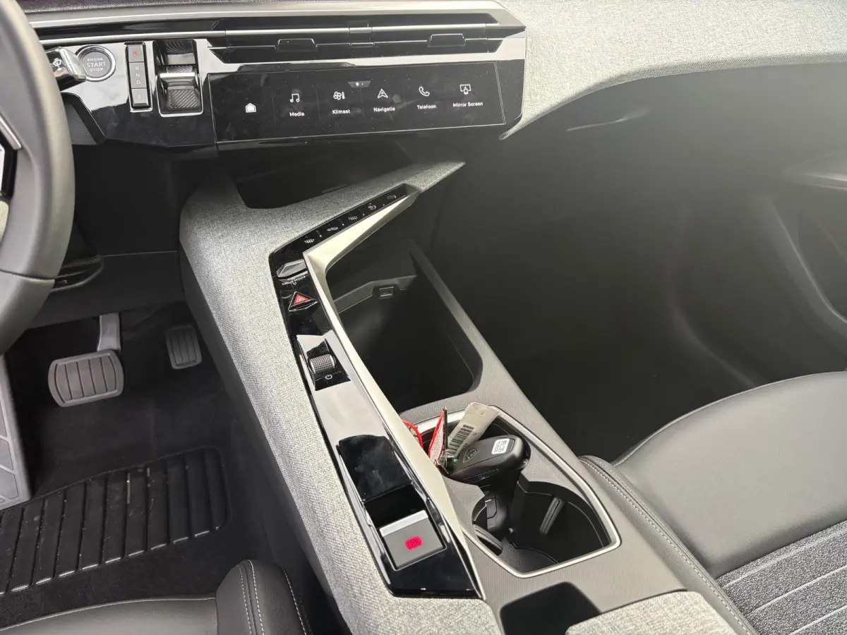 1.6 plug-in Hybrid 195 Allure