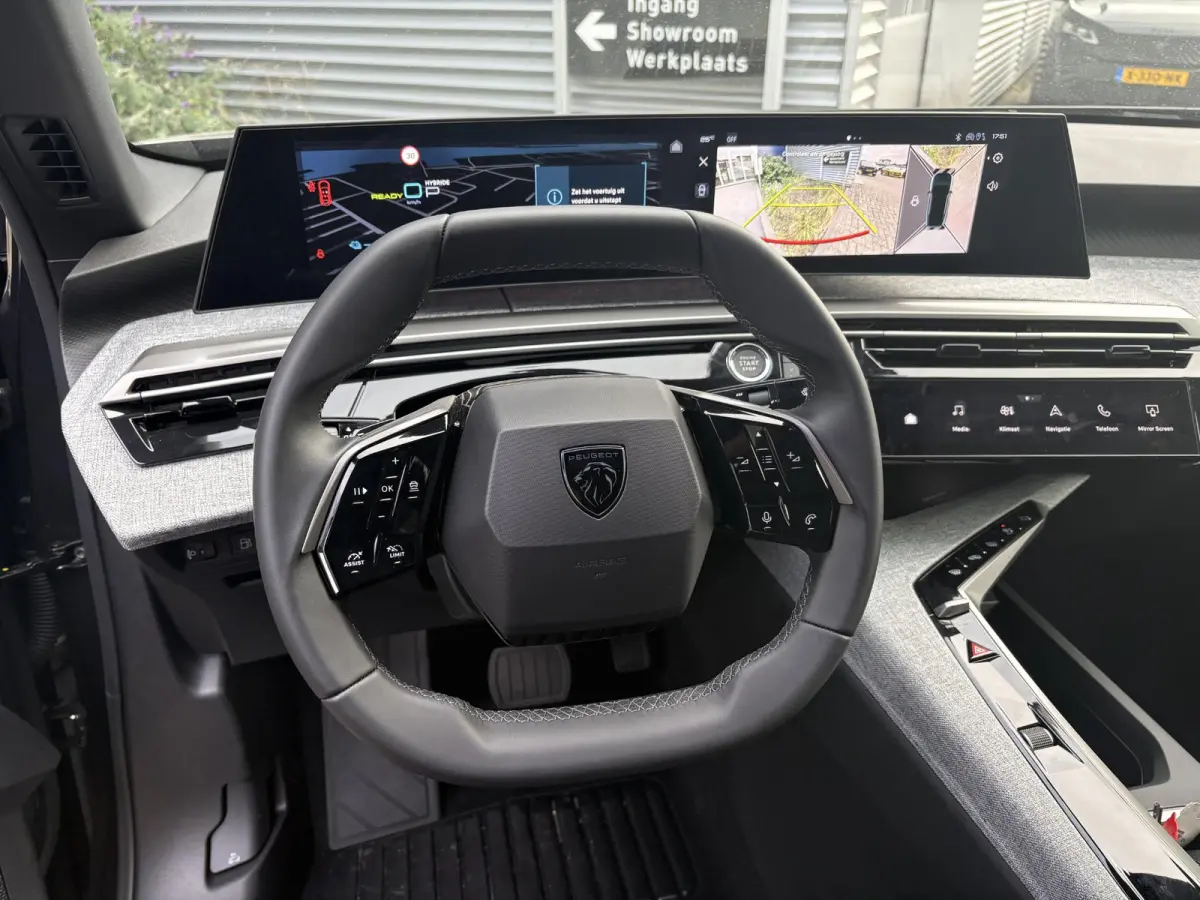 1.6 plug-in Hybrid 195 Allure