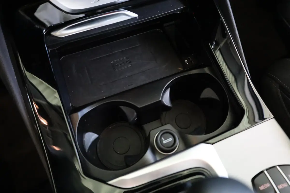 xDrive20i High Executive | Comfort Access | verwarmde voorstoelen | Head-Up Display | Glazen panoramadak | Trekhaak |