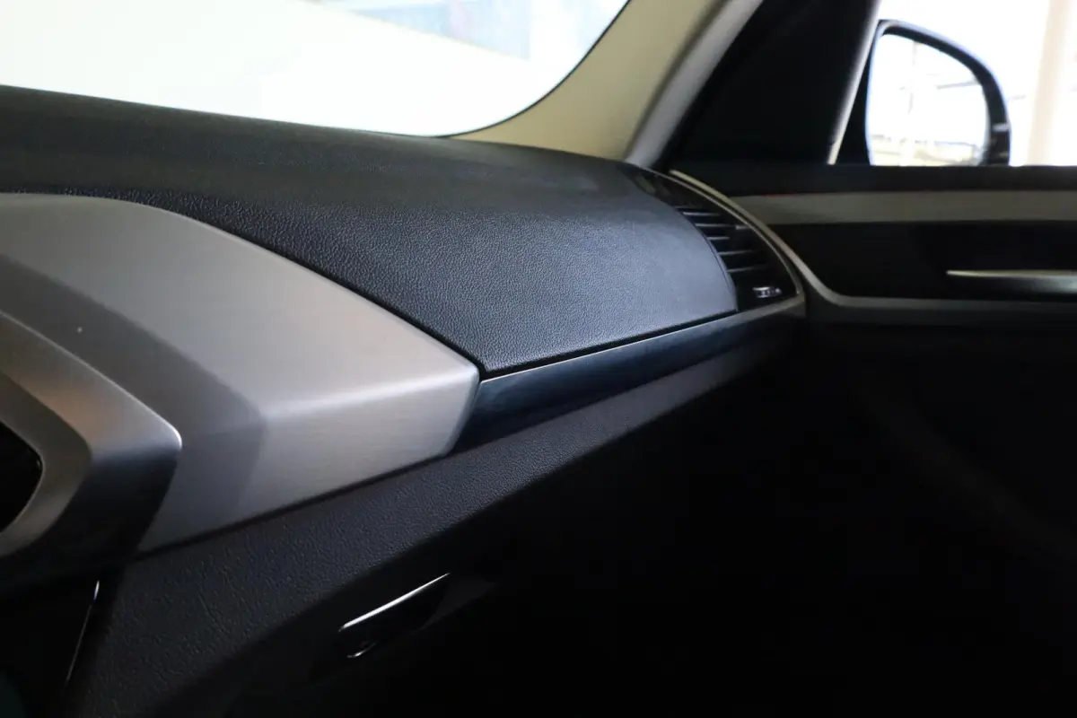 xDrive20i High Executive | Comfort Access | verwarmde voorstoelen | Head-Up Display | Glazen panoramadak | Trekhaak |