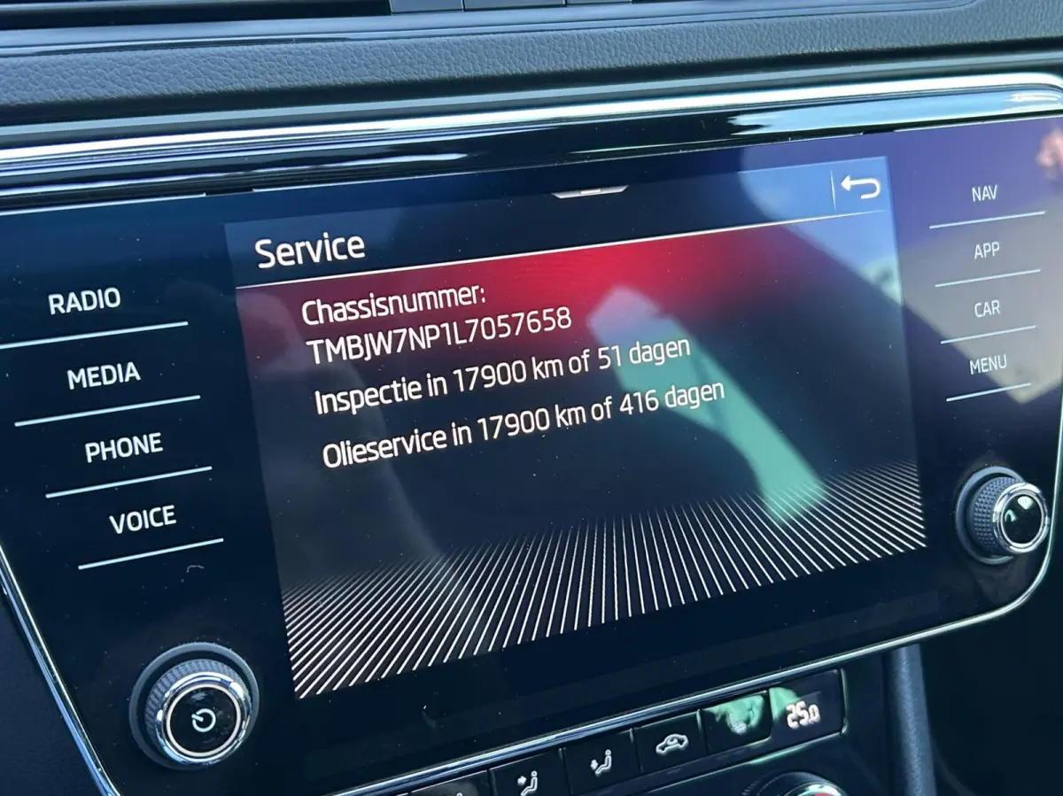 1.4 TSI iV Sportline Business SOH 94% I PANO DAK I MEMORY KUIPSTOEL I DIGI DISPLAY I STOEL V.W.