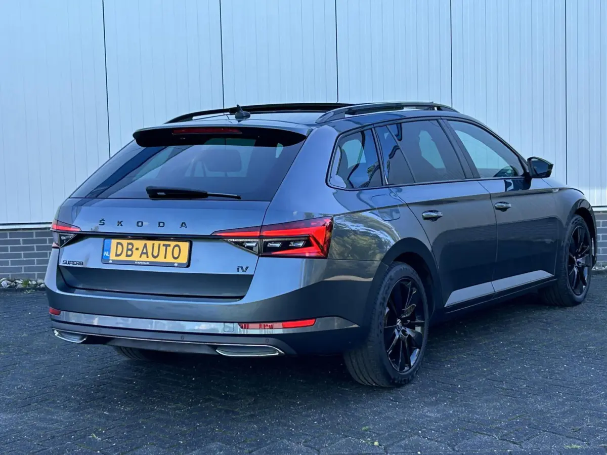1.4 TSI iV Sportline Business SOH 94% I PANO DAK I MEMORY KUIPSTOEL I DIGI DISPLAY I STOEL V.W.