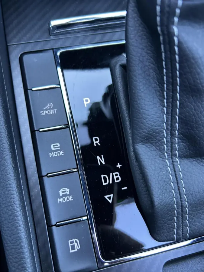 1.4 TSI iV Sportline Business SOH 94% I PANO DAK I MEMORY KUIPSTOEL I DIGI DISPLAY I STOEL V.W.