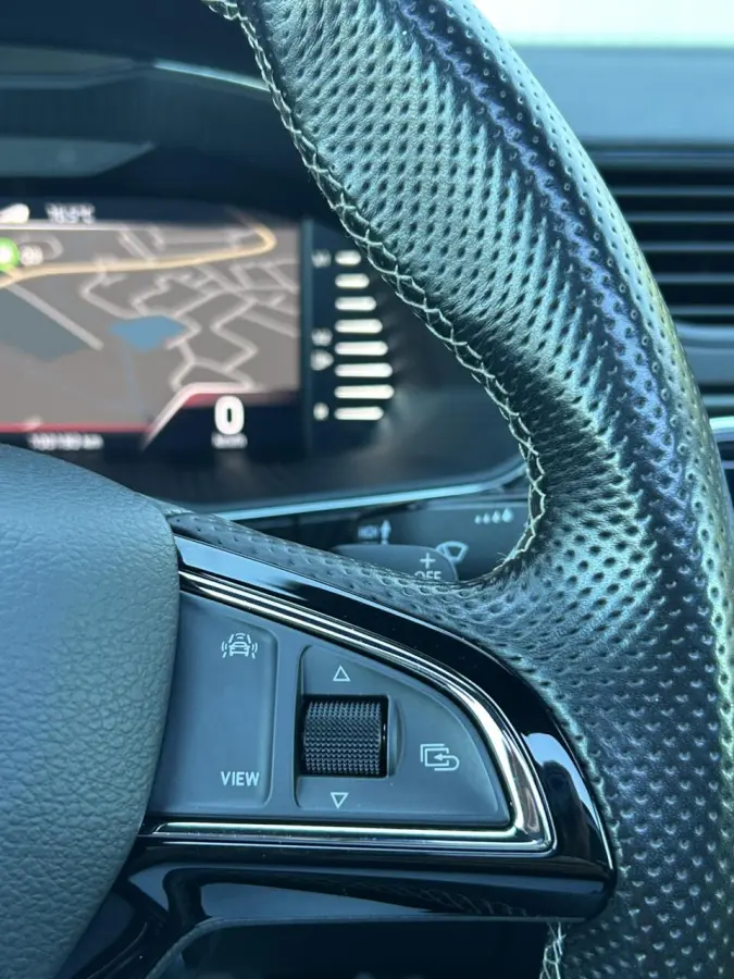 1.4 TSI iV Sportline Business SOH 94% I PANO DAK I MEMORY KUIPSTOEL I DIGI DISPLAY I STOEL V.W.