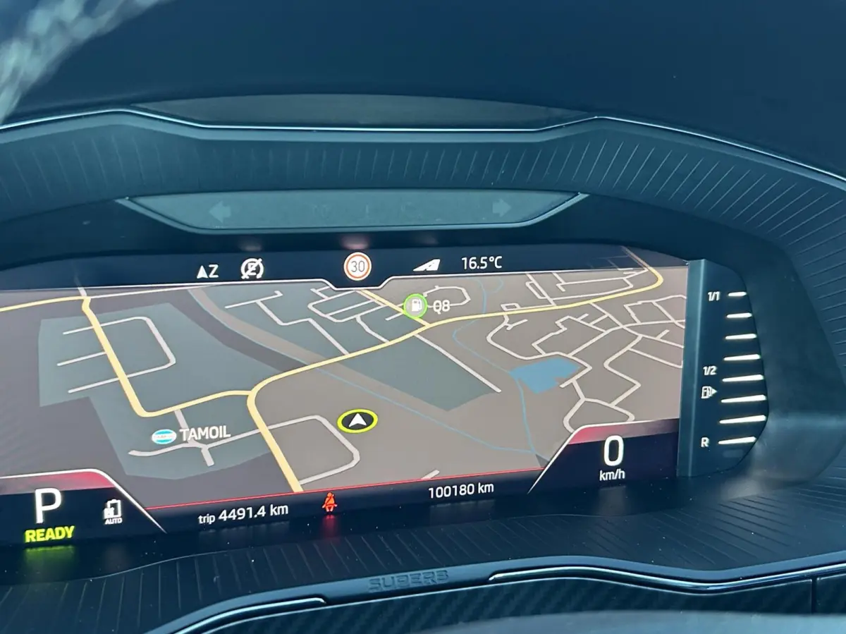 1.4 TSI iV Sportline Business SOH 94% I PANO DAK I MEMORY KUIPSTOEL I DIGI DISPLAY I STOEL V.W.