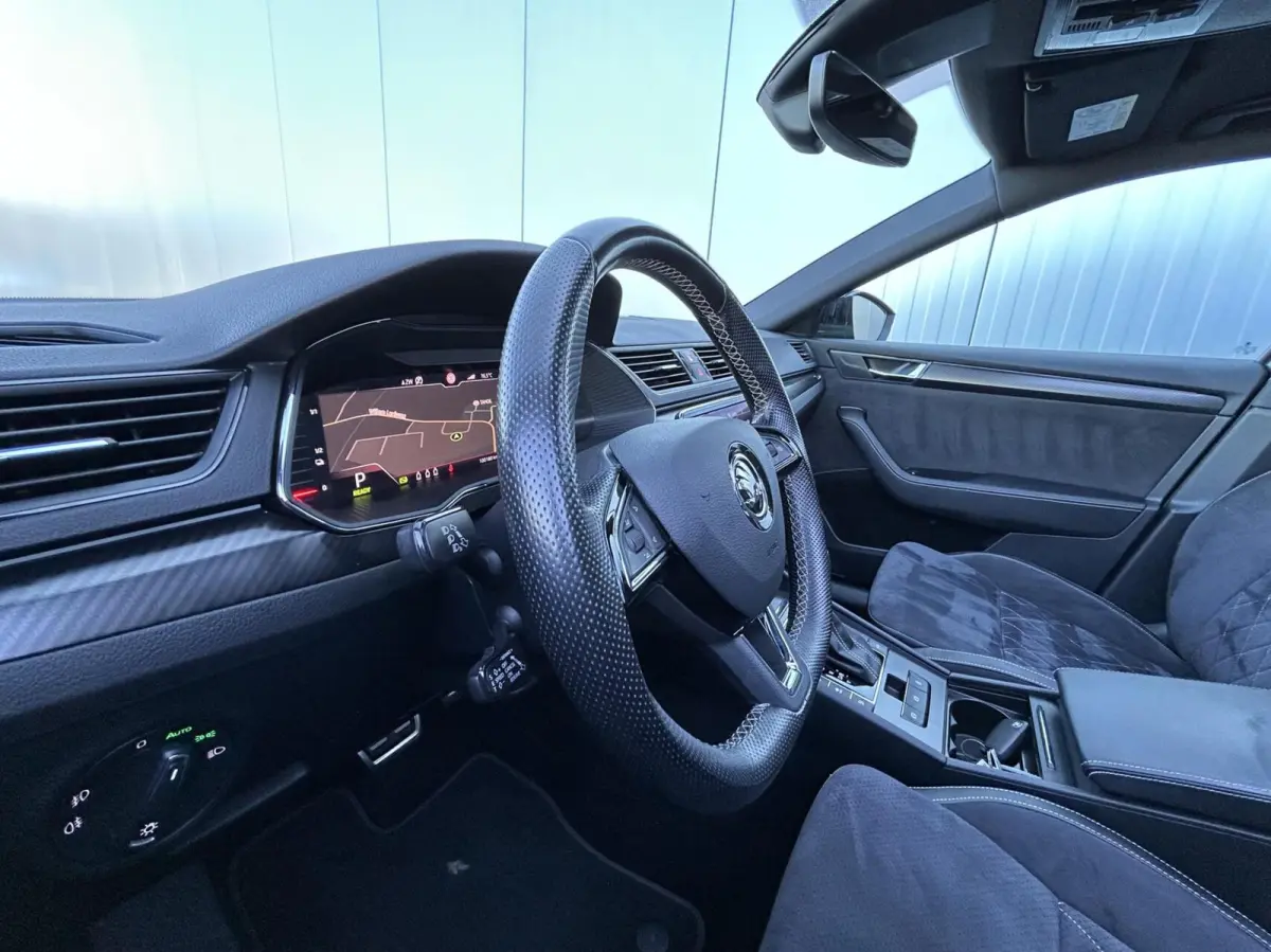 1.4 TSI iV Sportline Business SOH 94% I PANO DAK I MEMORY KUIPSTOEL I DIGI DISPLAY I STOEL V.W.
