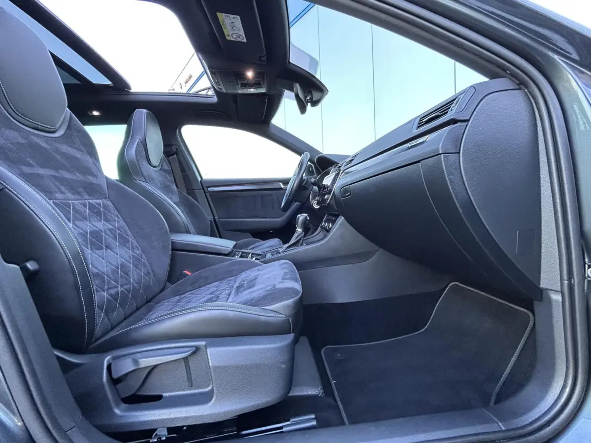 1.4 TSI iV Sportline Business SOH 94% I PANO DAK I MEMORY KUIPSTOEL I DIGI DISPLAY I STOEL V.W.