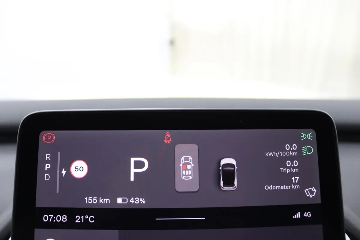 P5 Long Range Plus Black Edition Europa 69 kWh | SoH 100% | Direct Beschikbaar | Elektrische Stoelen | Stoelverwarming | Keyless |