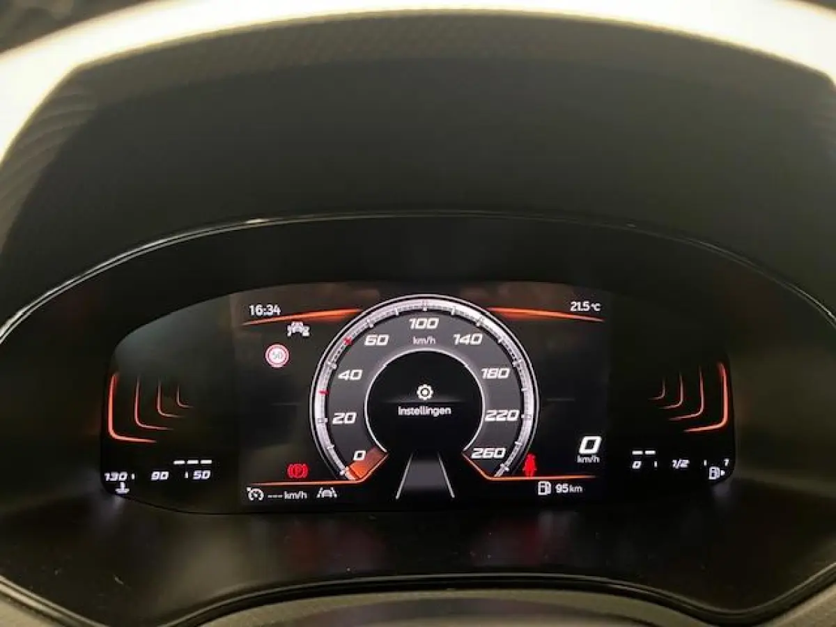 1.0 EcoTSI Style / NAVI / STOELVERW. /