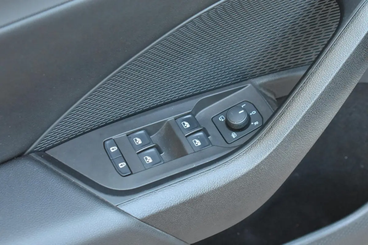 1.4 TSI iV PHEV Business Ed. | Head-UP | Black Pack |