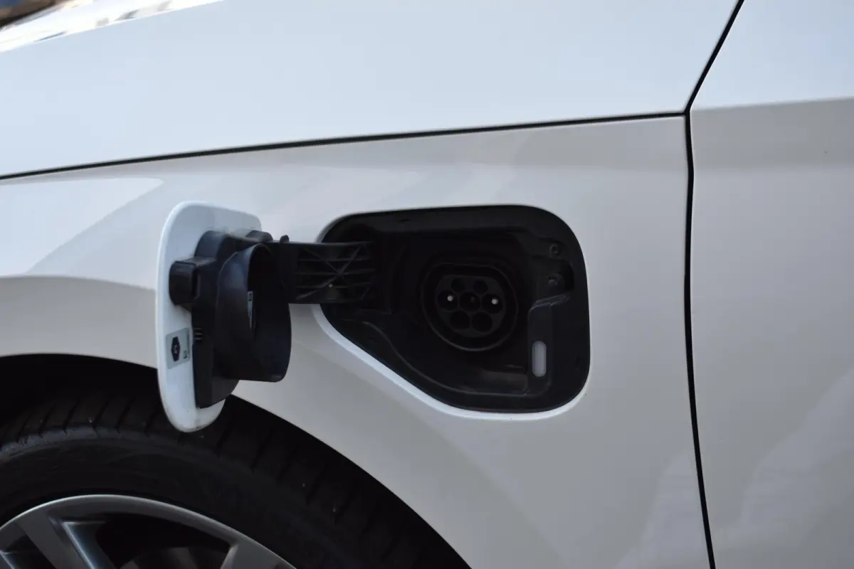1.4 TSI iV PHEV Business Ed. | Head-UP | Black Pack |