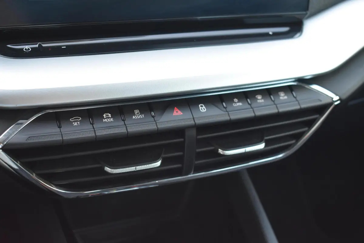 1.4 TSI iV PHEV Business Ed. | Head-UP | Black Pack |