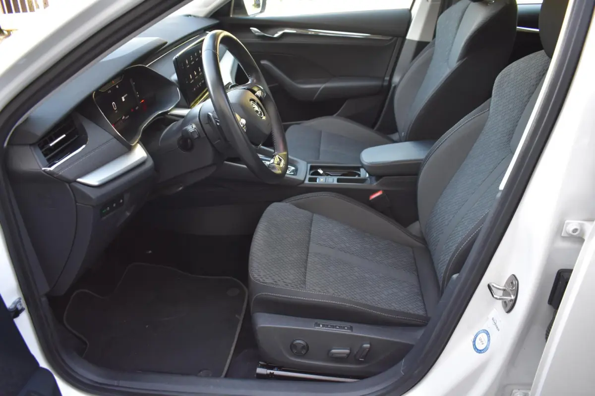 1.4 TSI iV PHEV Business Ed. | Head-UP | Black Pack |