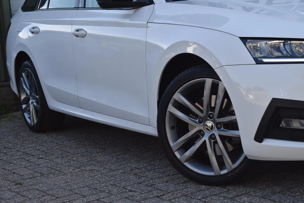 1.4 TSI iV PHEV Business Ed. | Head-UP | Black Pack |
