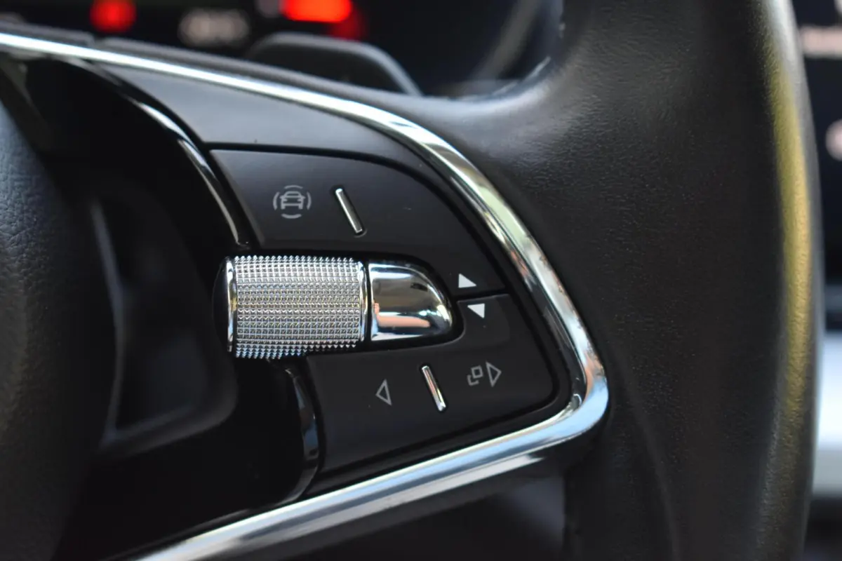 1.4 TSI iV PHEV Business Ed. | Head-UP | Black Pack |