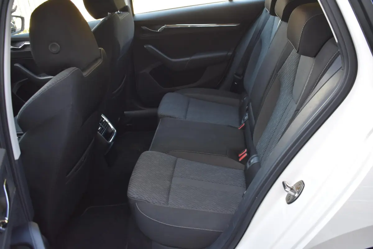 1.4 TSI iV PHEV Business Ed. | Head-UP | Black Pack |