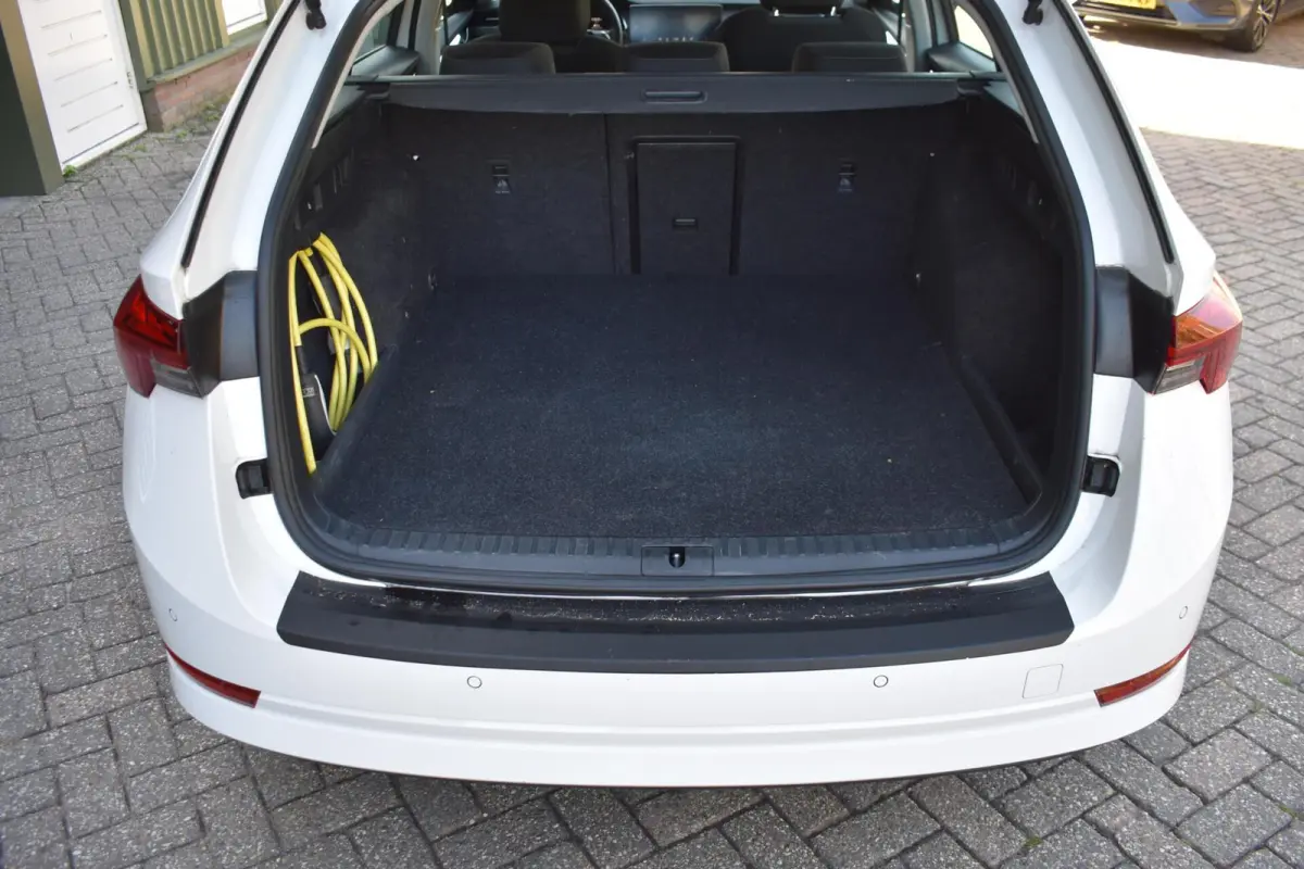 1.4 TSI iV PHEV Business Ed. | Head-UP | Black Pack |