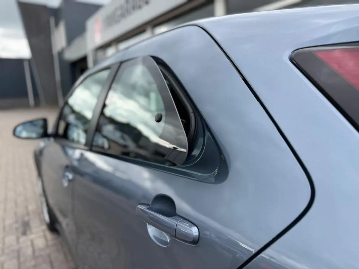 1.0 VVT-i Automaat Play