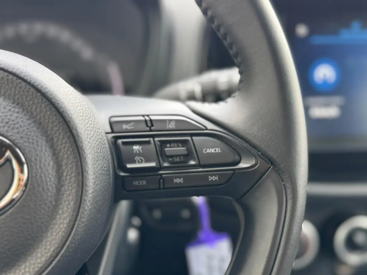 1.0 VVT-i Automaat Play