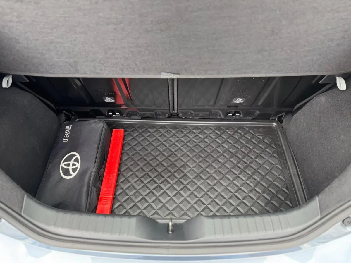 1.0 VVT-i Automaat Play
