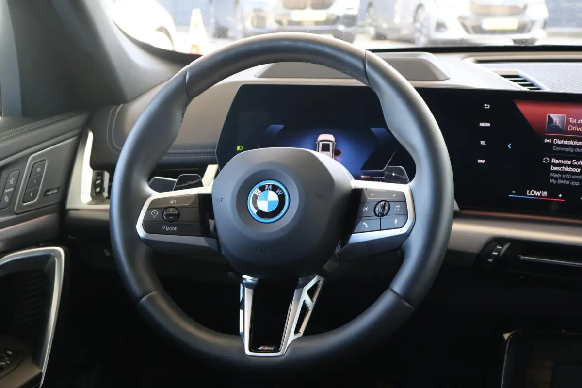 xDrive25e | SOH 100% | M sport pro | Panoramadak | Drive Assistant plus | Harman Kardon