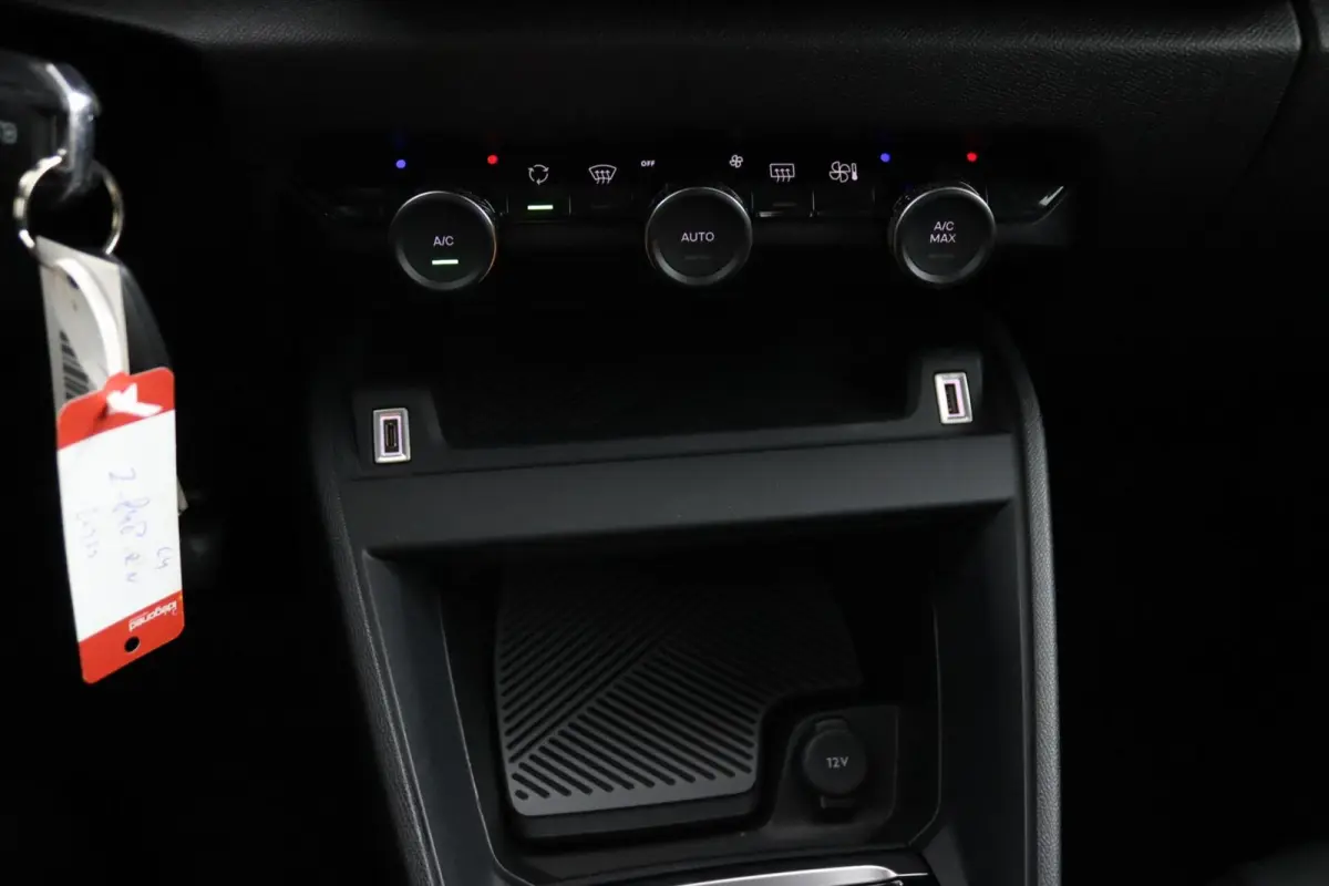 You 50 kWh | Camera | Climate Control |