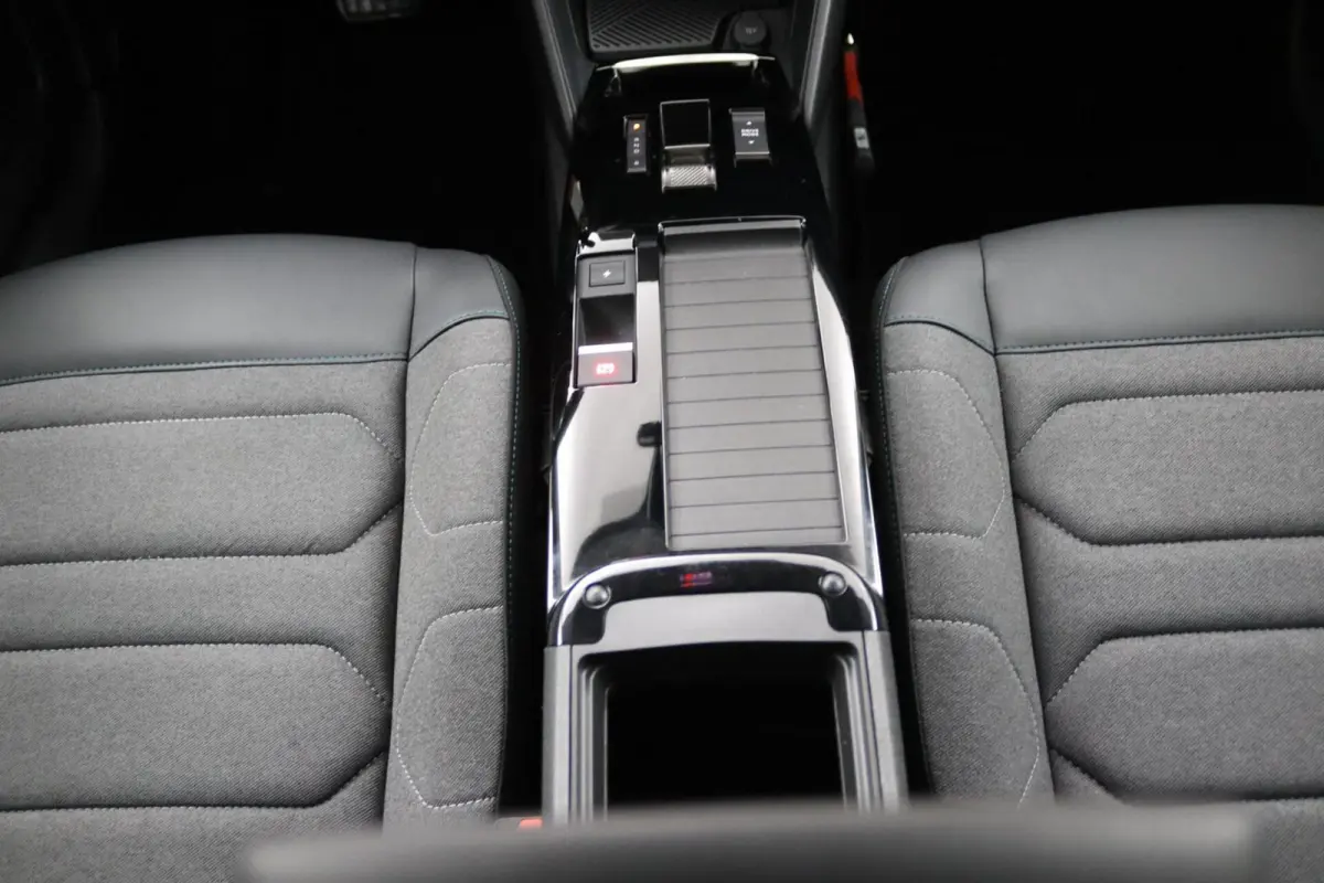 You 50 kWh | Camera | Climate Control |